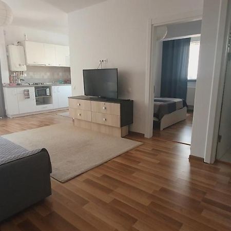 Apartament Welcome In Central Piteszti Zewnętrze zdjęcie